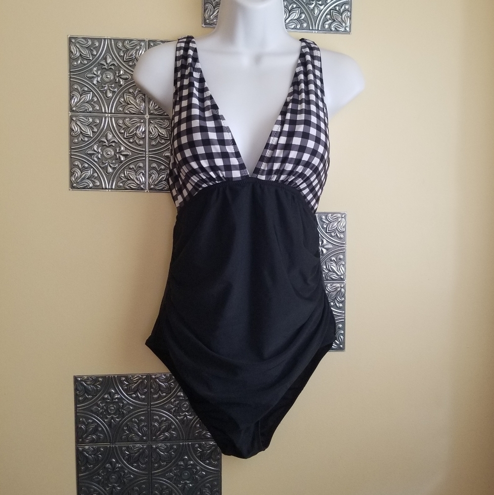 Cupshe One Piece Ruched Sides Size M